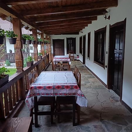 Casuta Din Valea Regilor Villa Gradistea de Munte Exterior photo
