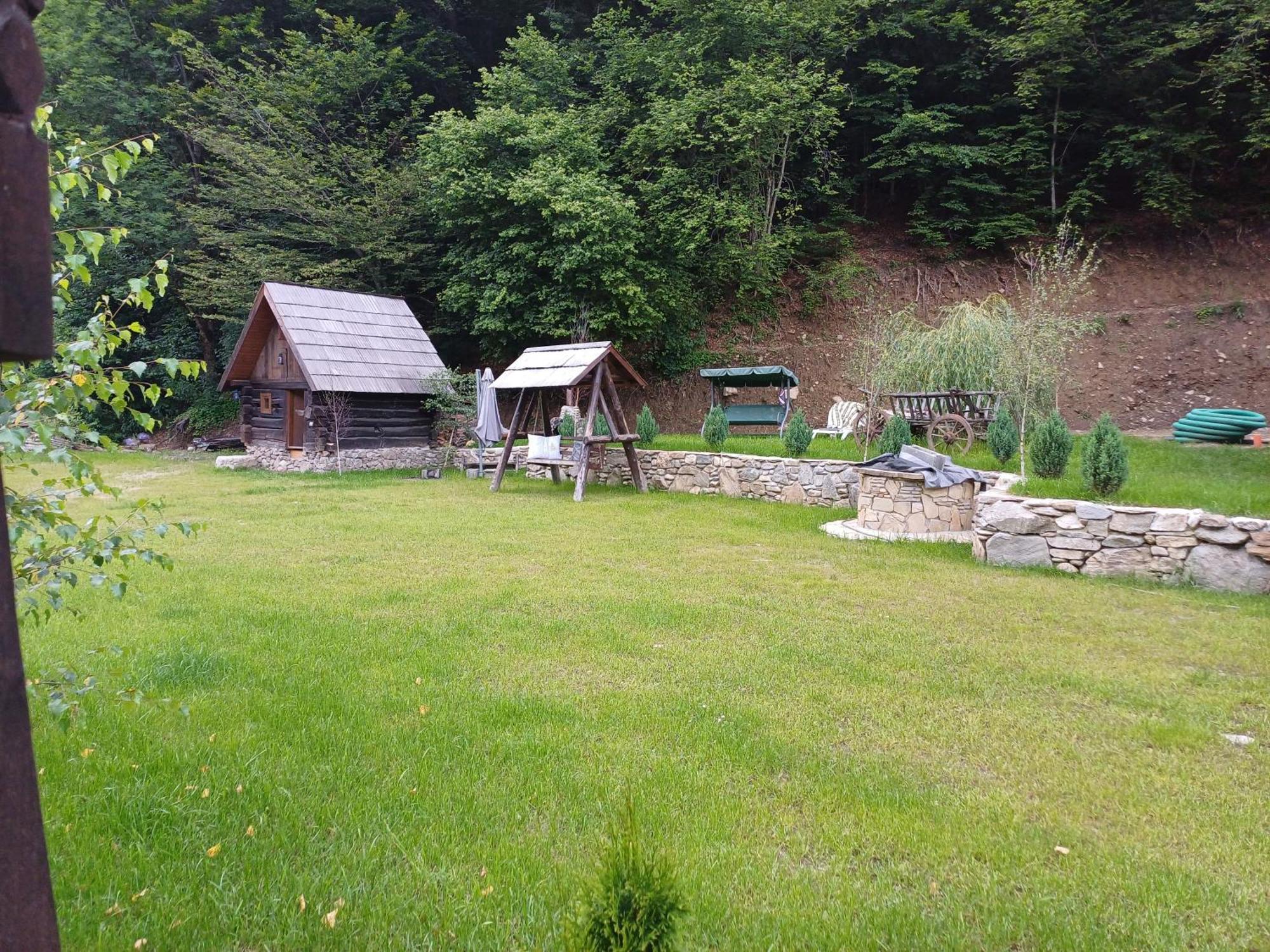 Casuta Din Valea Regilor Villa Gradistea de Munte Exterior photo