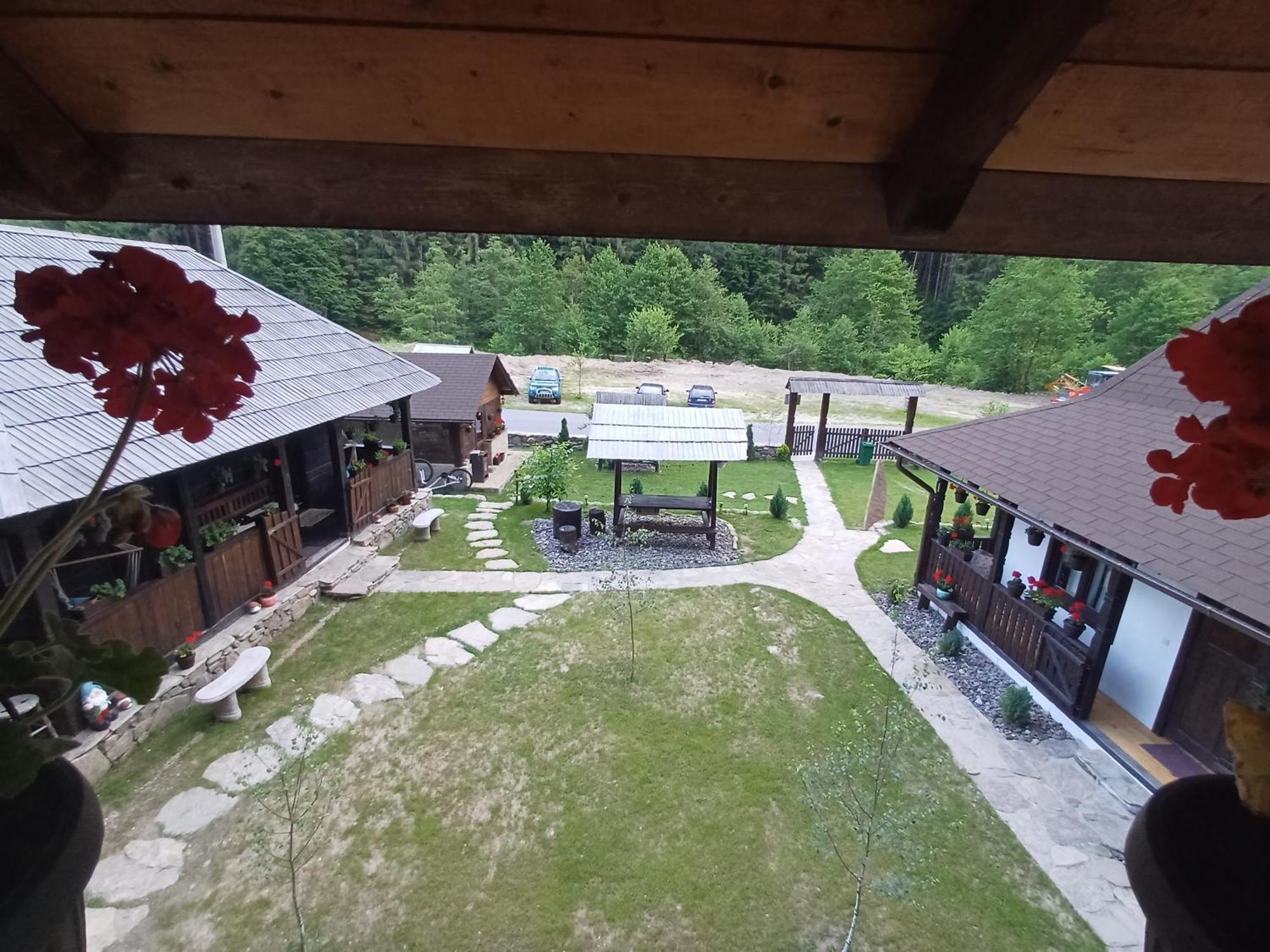 Casuta Din Valea Regilor Villa Gradistea de Munte Exterior photo